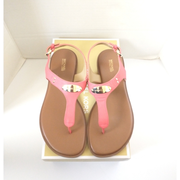 New! MICHAEL KORS Women's MK Logo Plate Thong Leather Sandals Shoes Color Dahlia - Picture 5 of 9